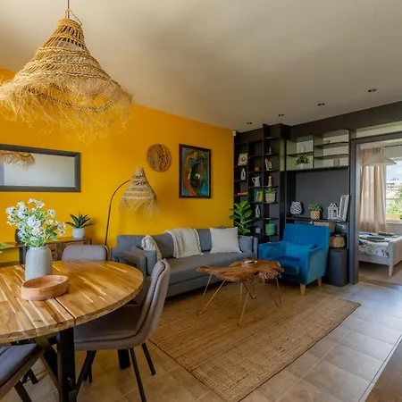 Ndk - Urbanlux Altus 2Bdr Penthouse Free Parking Апартамент *